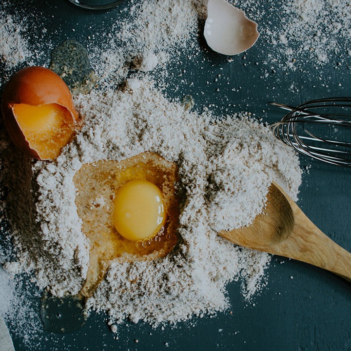 Avete mai mangiato la torta di semolino? Come la preparate? 
Oggi vi proponiamo la ricetta, che potete fare tranquillamente a casa... così da riassaggiare i sapori di un tempo!

Il procedimento su www.aboutumbriamagazine.it
#AboutUmbria #umbria #ricette #ricetteumbre #cucina #cucinaumbra