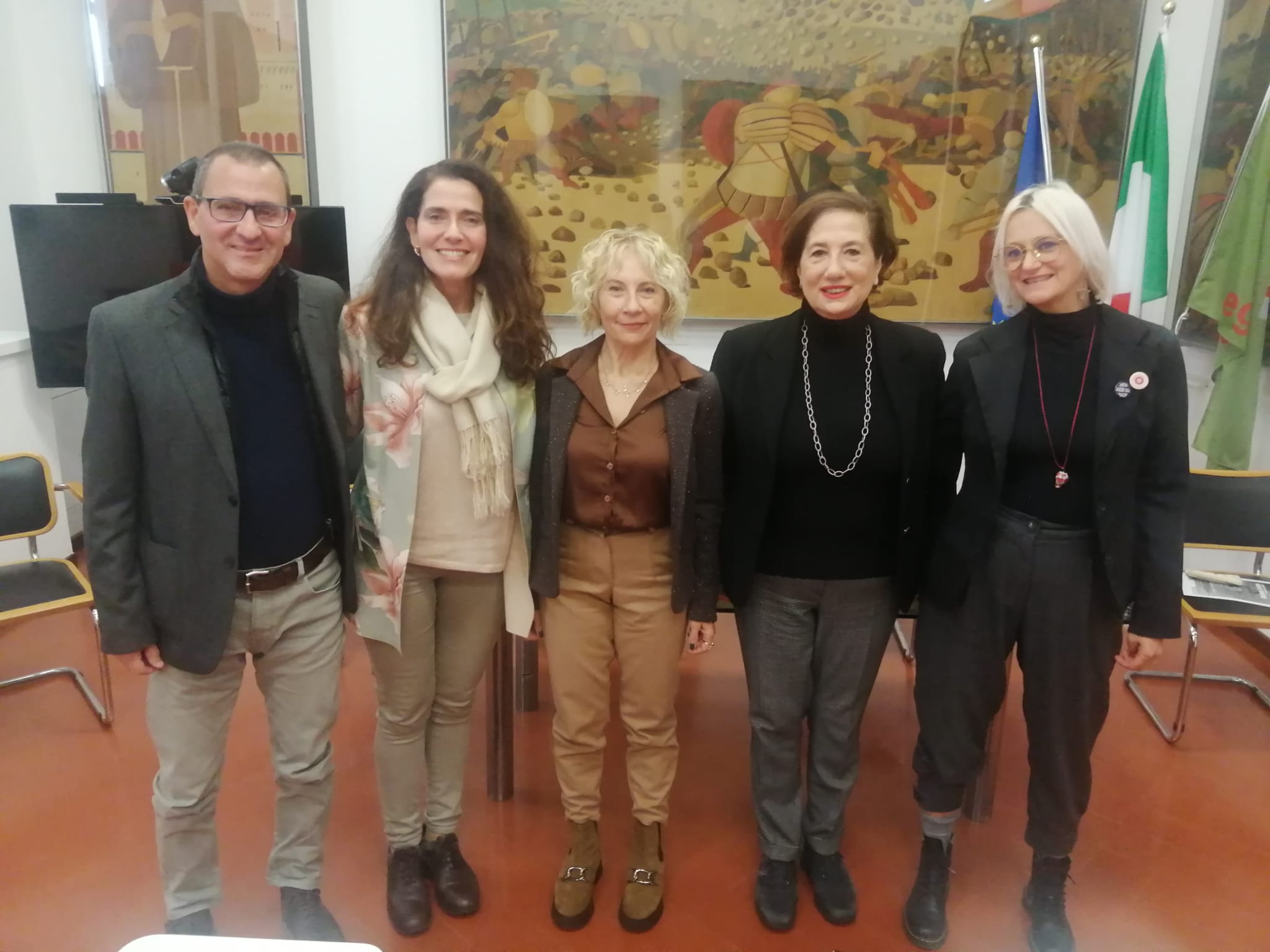 “Non è amore”, progetto-spettacolo in occasione della Giornata per l’eliminazione della violenza contro le donne