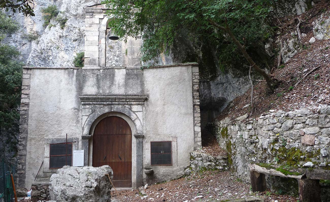 La Valnerina e i custodi del silenzio: 5 eremi da scoprire nella terra dei Santi