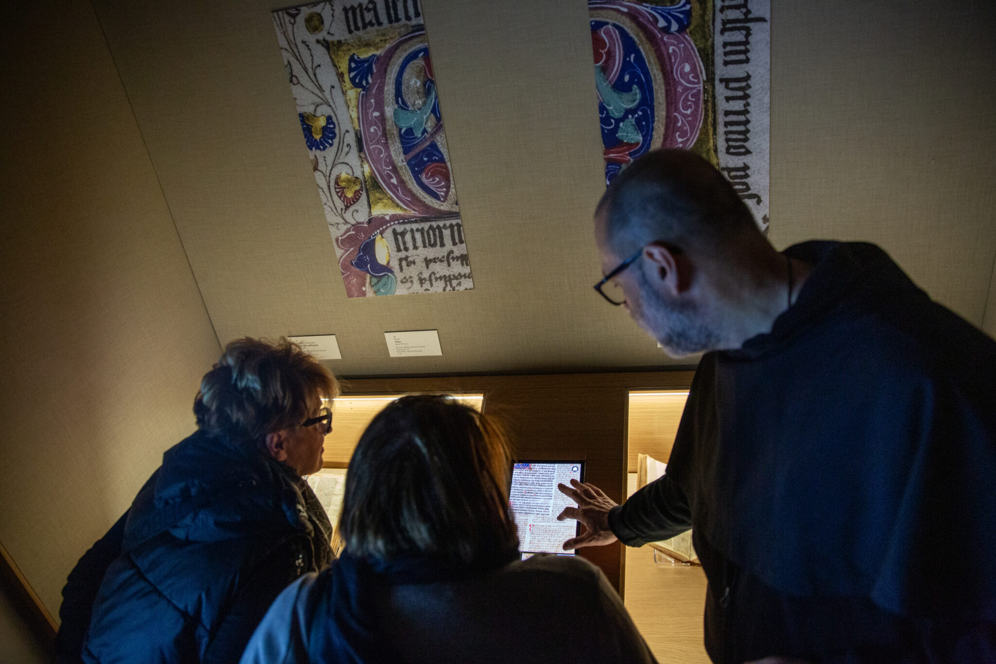 Sacro Convento, nel Salone Papale la mostra “Laudato sie: natura e scienza. l’eredità culturale di frate Francesco”