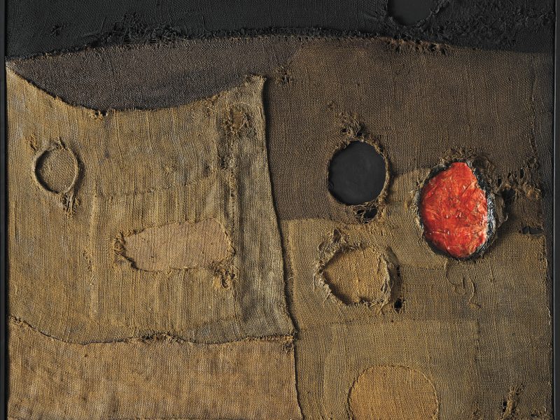 Alberto Burri, Sacco, 1953, sacco, olio, stoffa, vinavil su tela; credits @Fondazione Palazzo Albizzini Collezione Burri, Città di Castello; photo Alessandro Sarteanesi