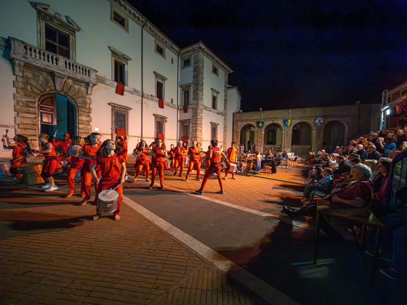Acquasparta: “La Festa del Rinascimento” entra nel vivo con la Giostra dei Tamburi e il Gioco dell’oca