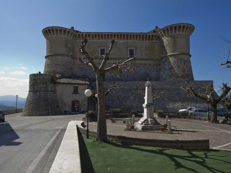 Alviano, tra natura e storia