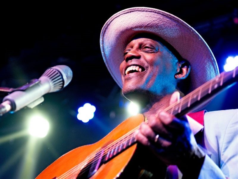  Eric Bibb
